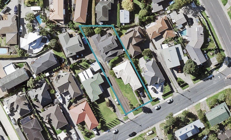 2/7 Waller Avenue, Bucklands Beach, Auckland - Carousel 1