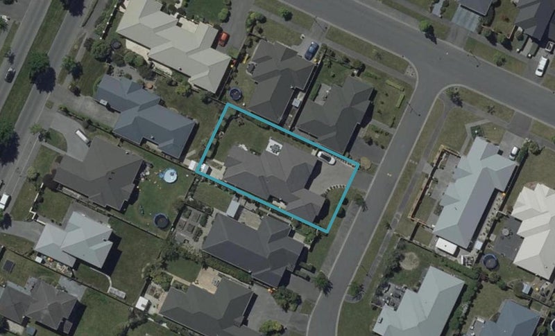 4 Marguerite Place, Aidanfield, Christchurch - Carousel 1