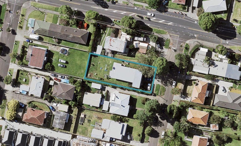 3 Waddell Avenue, Point England, Auckland - Carousel 1