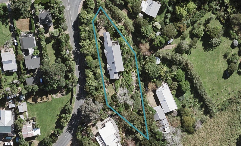 71 Junction Road, Palm Beach, Waiheke Island - Carousel 1