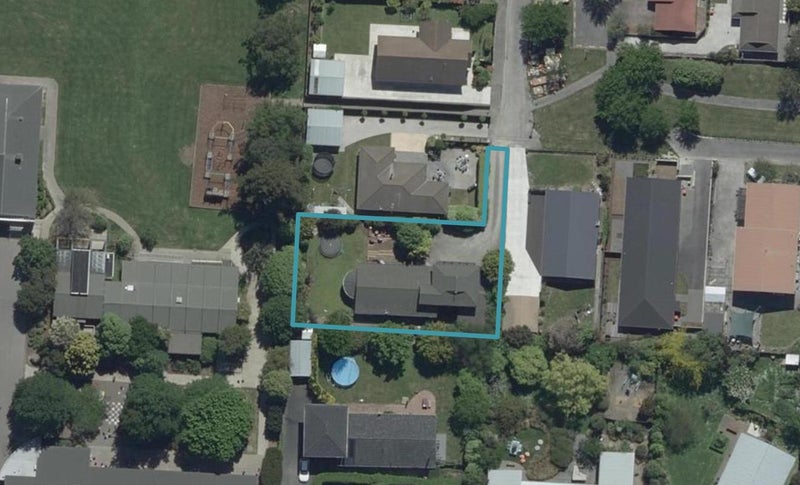 25 Solomon Avenue, Redwood, Christchurch - Carousel 1