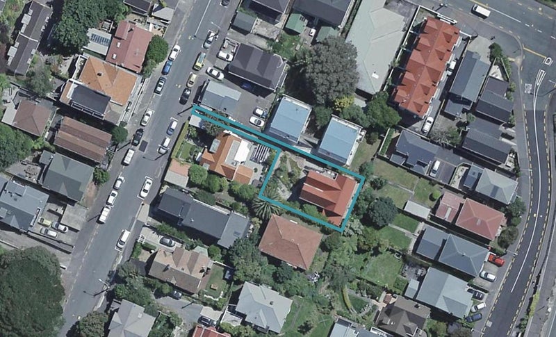 315 The Terrace, Te Aro, Wellington - Carousel 1