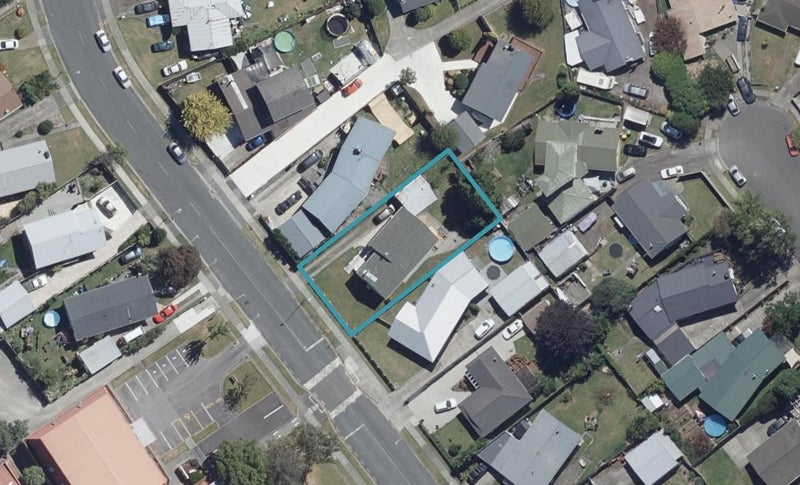 54 Deanwell Avenue, Deanwell, Hamilton - Carousel 1