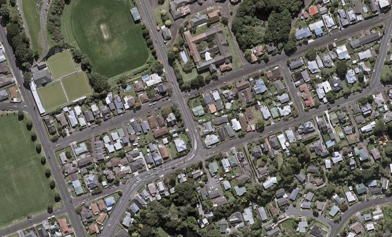 1/105 Morley Street, Westown, New Plymouth - Carousel 1