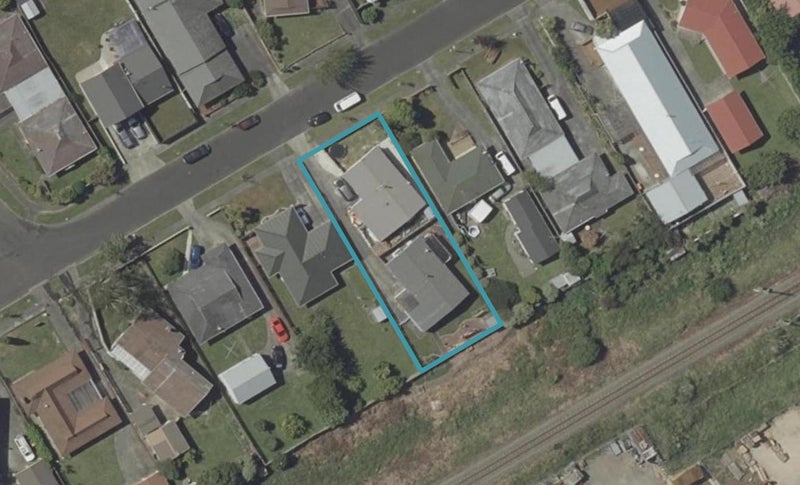 20A Geraldine Crescent, Cloverlea, Palmerston North - Carousel 1