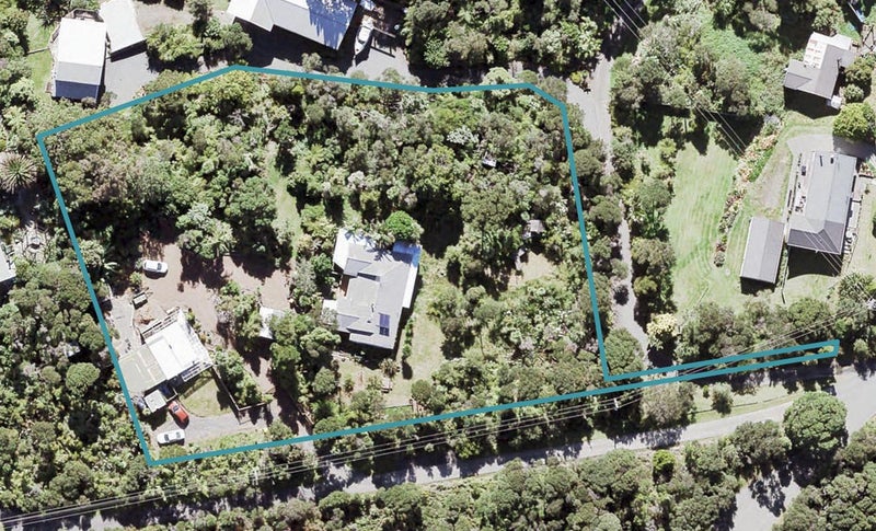 1073 Huia Road, Huia, Auckland - Carousel 1