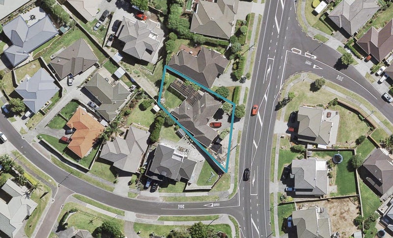 34 Summerland Drive, Henderson, Auckland - Carousel 1
