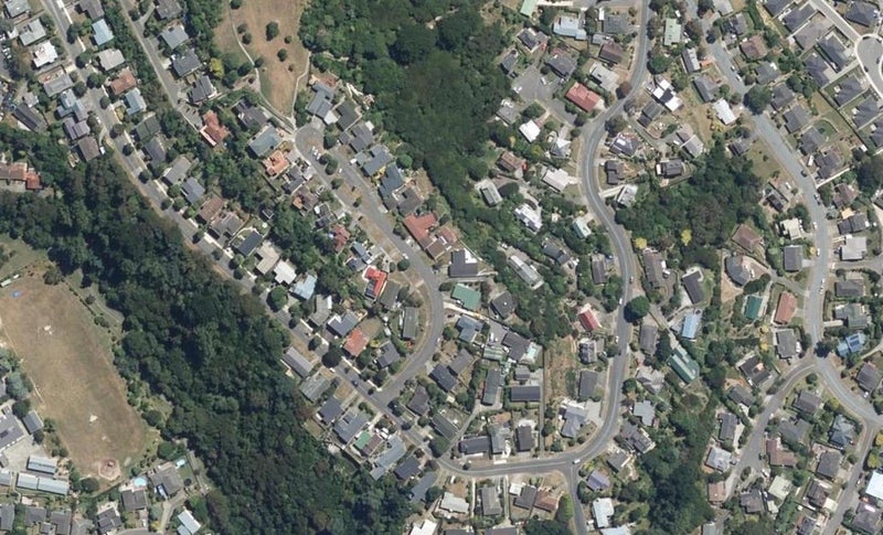 16 The Quarterdeck, Whitby, Porirua - Carousel 1