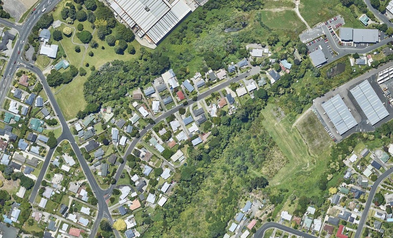 32 Wellesley Grove, Gate Pa, Tauranga - Carousel 1