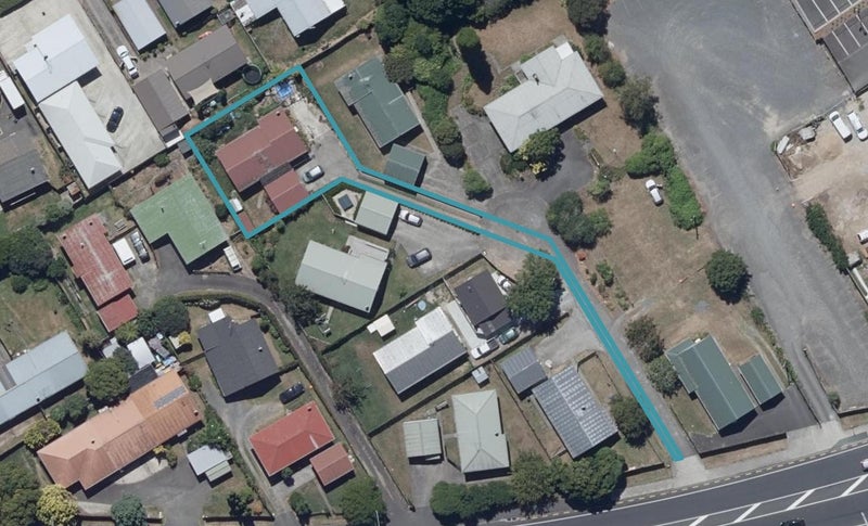 40 Kahikatea Drive, Melville, Hamilton - Carousel 1