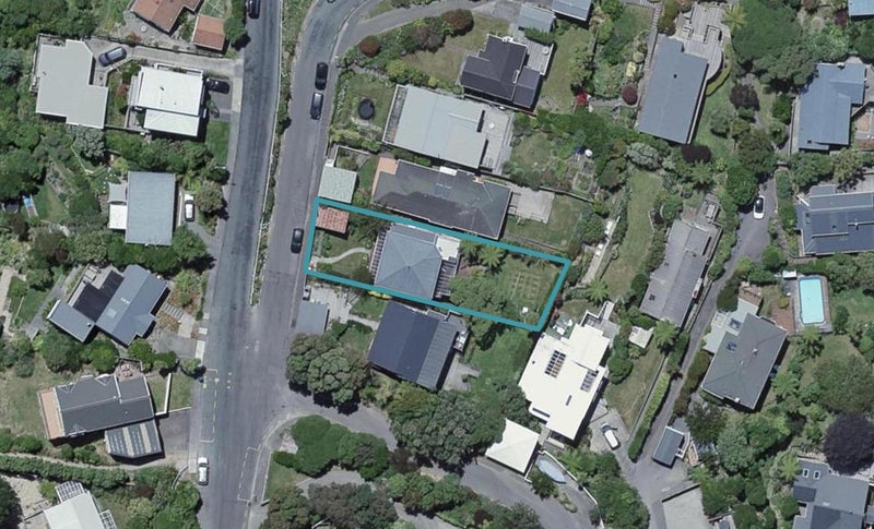 148 Nevay Road, Karaka Bays, Wellington - Carousel 1
