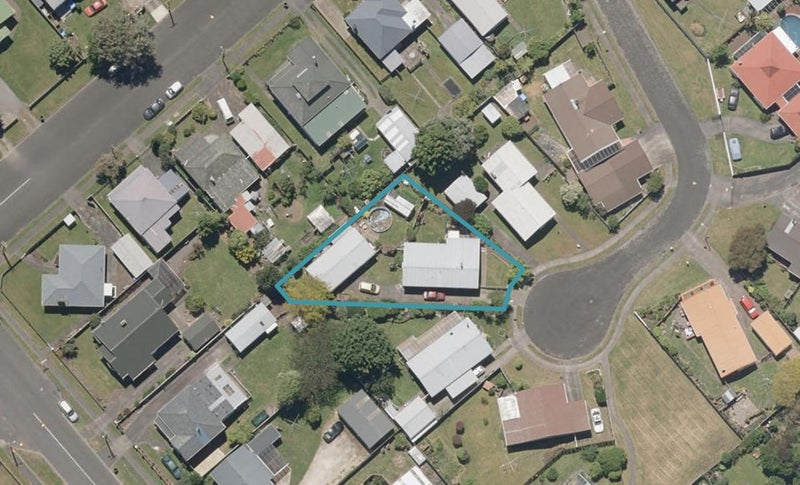6 Nichol Place, Whanganui East, Whanganui - Carousel 1