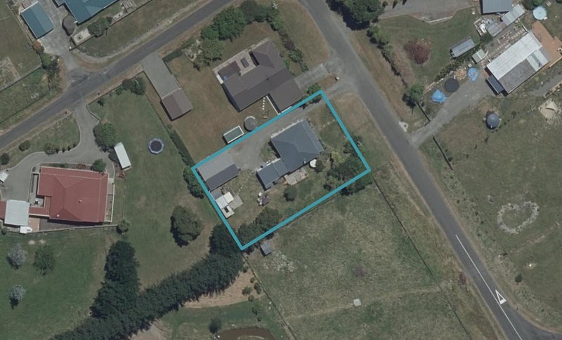 45 Hastings Street, Halcombe, Feilding - Carousel 1