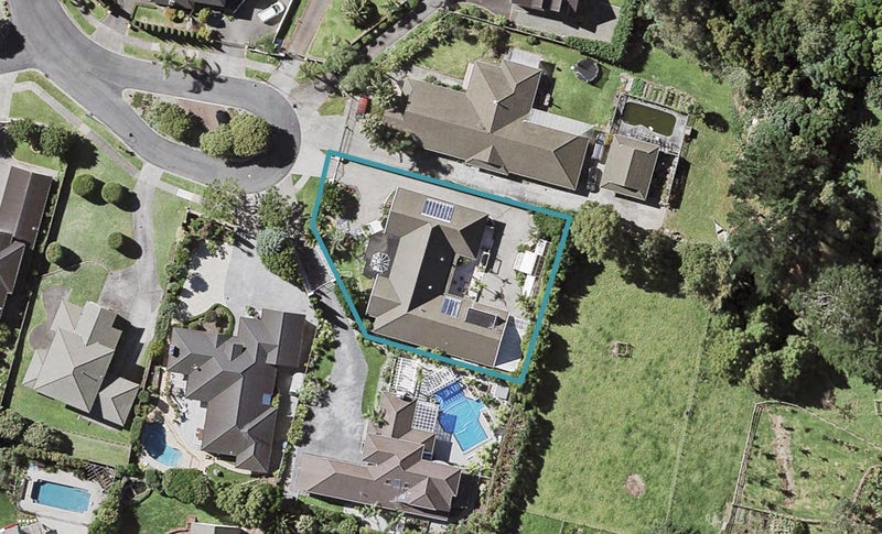 36 Anaheim Boulevard, Shamrock Park, Auckland - Carousel 1