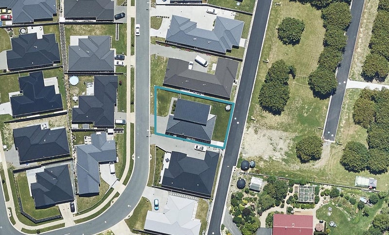 16 Applin Lane, Pyes Pa, Tauranga - Carousel 1
