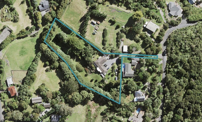 200 Carter Road, Oratia, Auckland - Carousel 1
