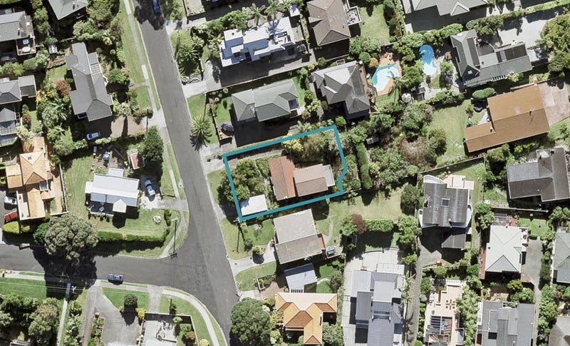 12A Newburn Road, Waiake, Auckland - Carousel 1
