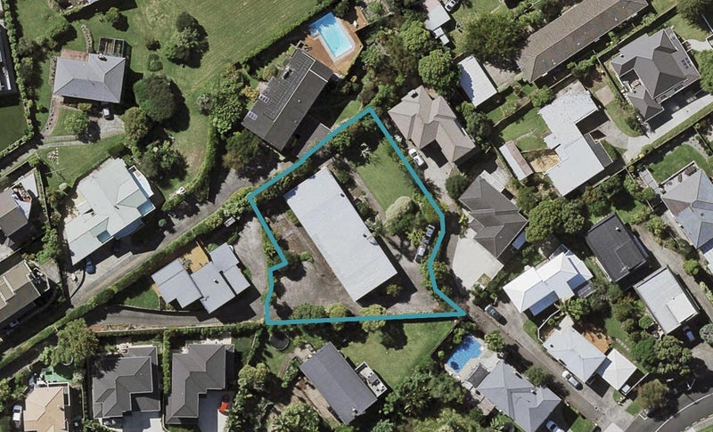 2/0 Forrest Hill Road, Milford, Auckland - Carousel 1