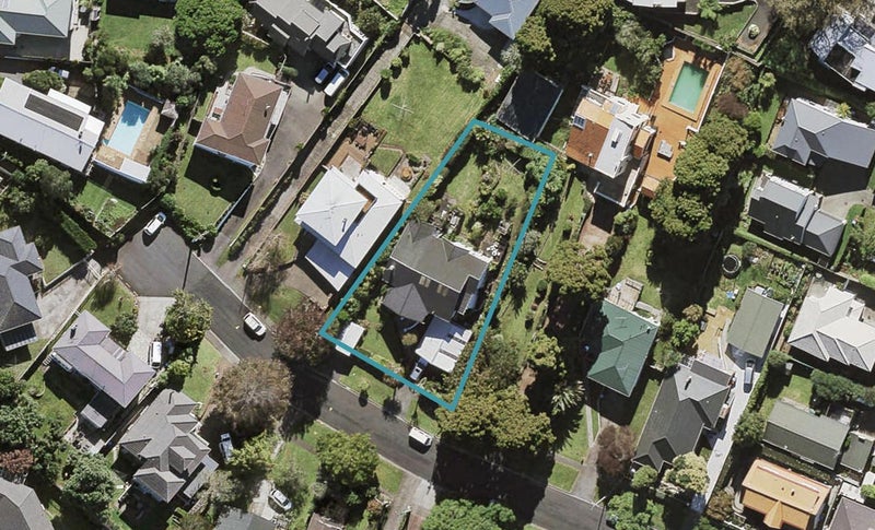 9 Marie Avenue, Hillsborough, Auckland - Carousel 1
