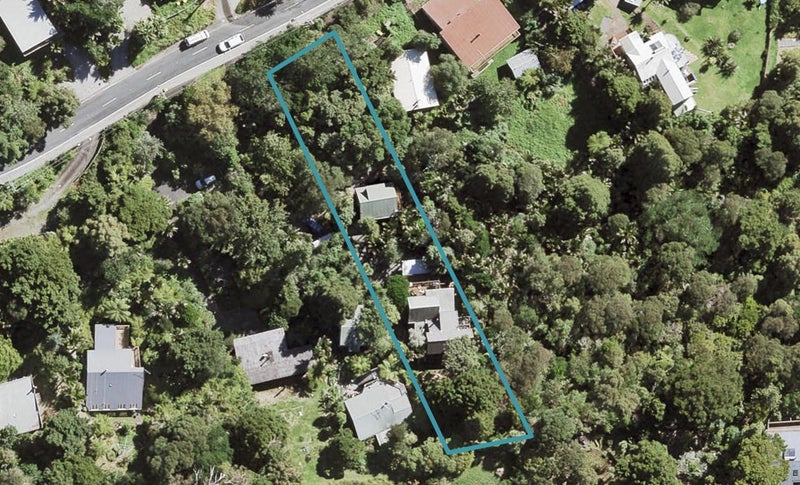 42 Laingholm Drive, Laingholm, Auckland - Carousel 1