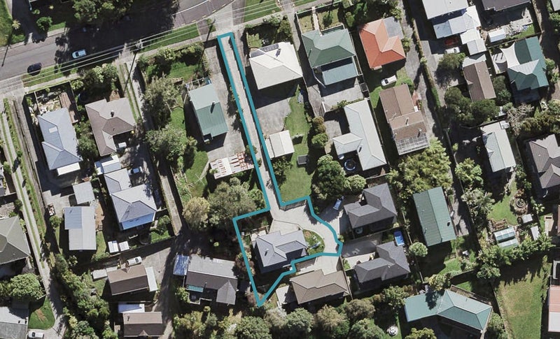 40 Roberts Road, Glenfield, Auckland - Carousel 1