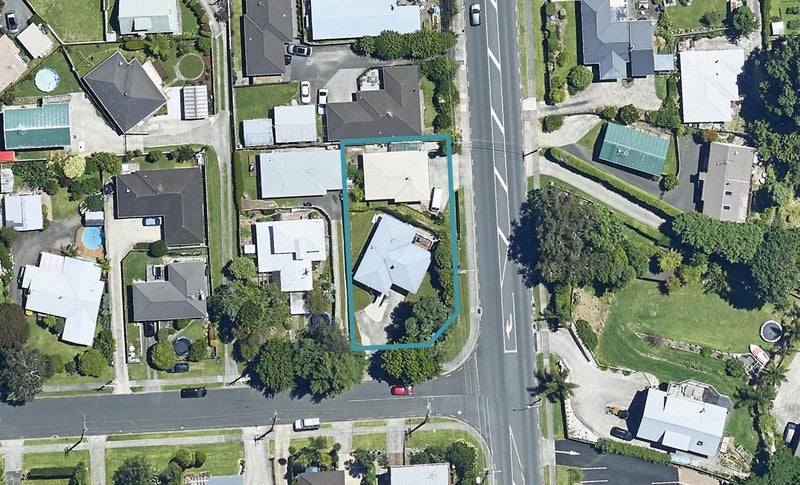 1 Lynwood Place, Brookfield, Tauranga - Carousel 1