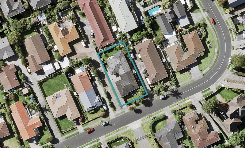 2/50 Vivian Wilson Drive, Eastern Beach, Auckland - Carousel 1