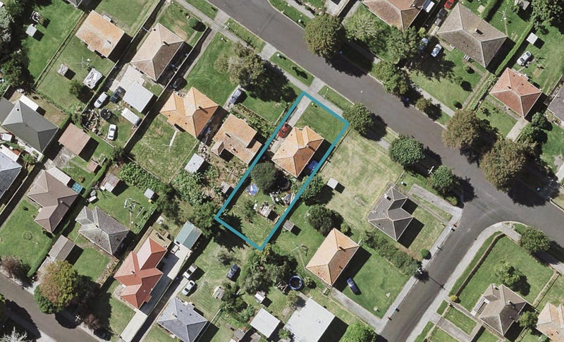 34 Stewart Avenue, Panmure, Auckland - Carousel 1