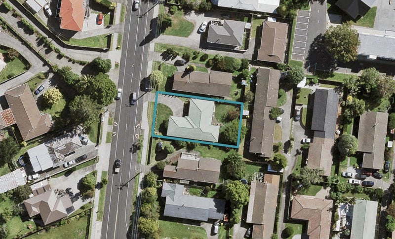 7 Rathgar Road, Henderson, Auckland - Carousel 1