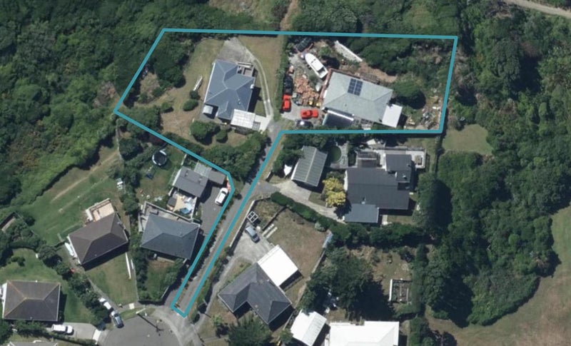 102 Tireti Road, Titahi Bay, Porirua - Carousel 1