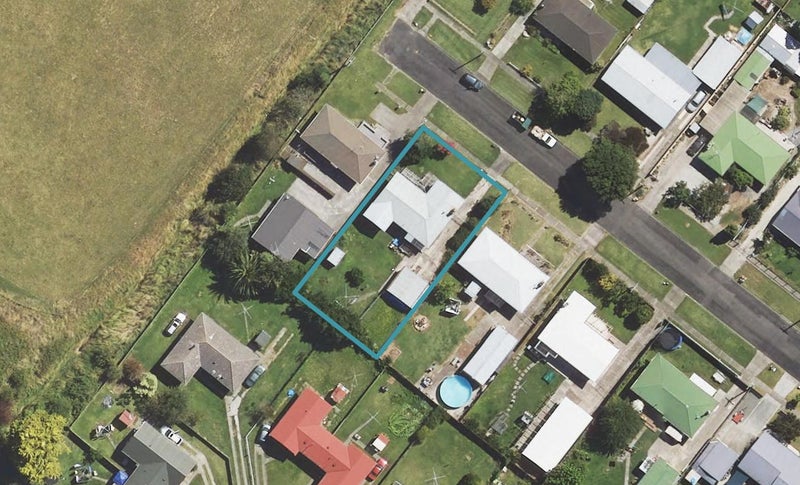8 Greenwood Street, Mangapapa, Gisborne - Carousel 1