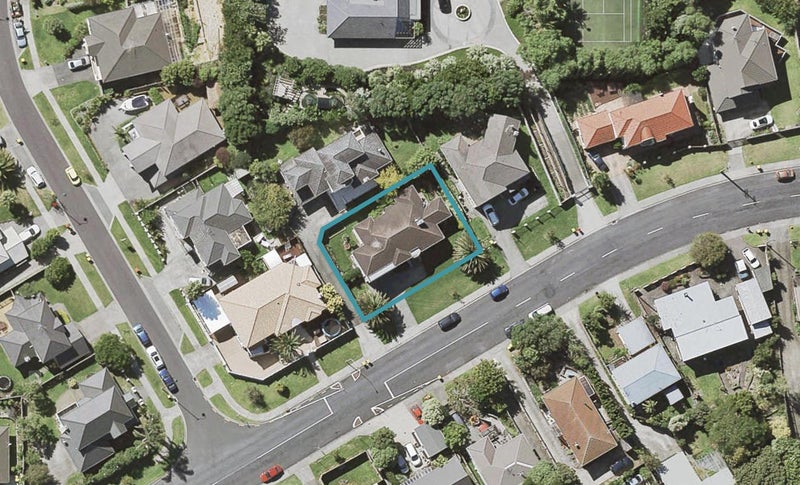 25 Spencer Road, Oteha, Auckland - Carousel 1