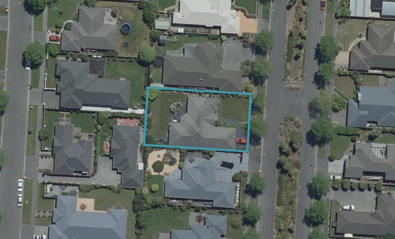 25 Riverwood Boulevard, Redwood, Christchurch - Carousel 1