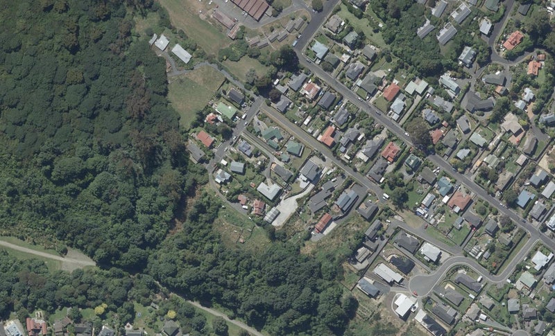 24 Helensburgh Road, Halfway Bush, Dunedin - Carousel 1