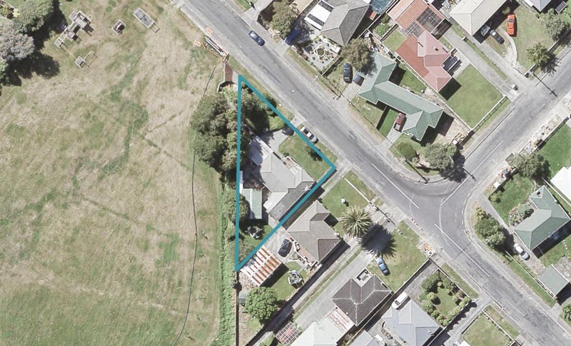 31 Karaka Street, Wainuiomata, Lower Hutt - Carousel 1