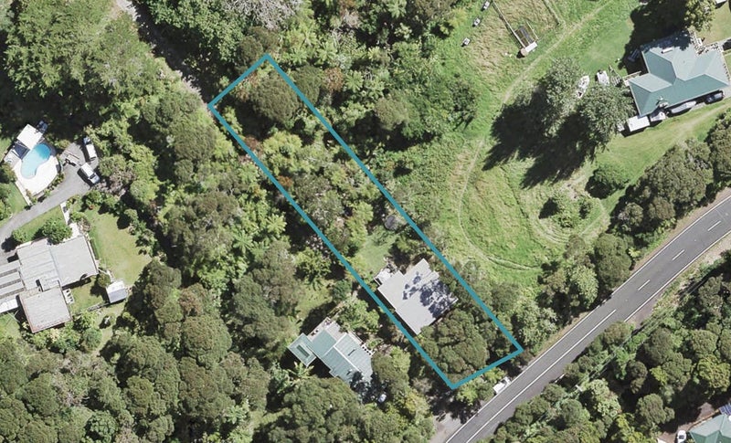 739 West Coast Road, Oratia, Auckland - Carousel 1