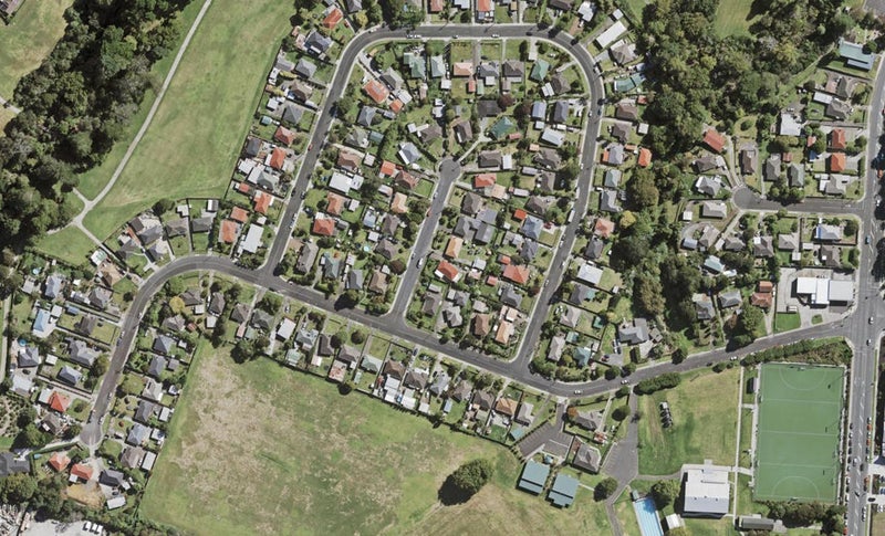 14B Serjeant Street, Henderson, Auckland - Carousel 1
