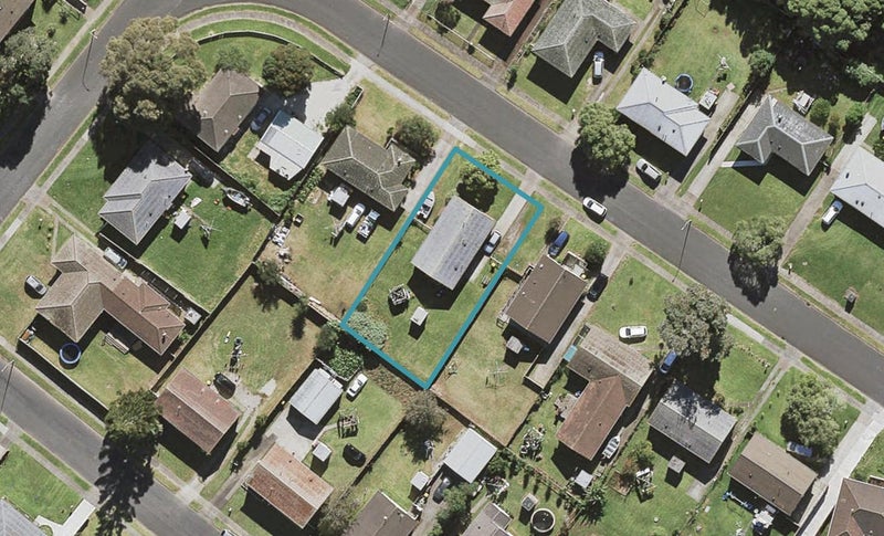 13 Chingford Close, Mangere, Auckland - Carousel 1