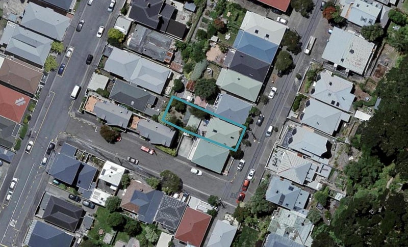30 Scarborough Terrace, Mount Victoria, Wellington - Carousel 1