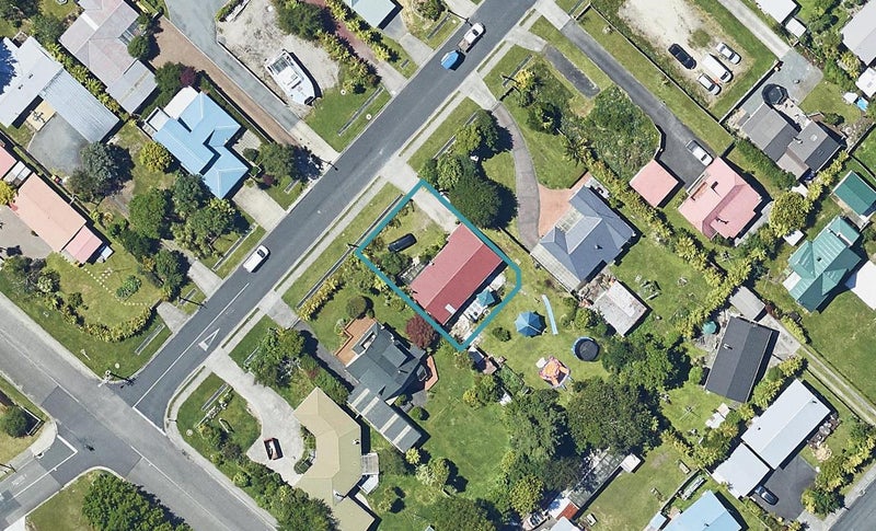 14 Willow Avenue, Hannahs Bay, Rotorua - Carousel 1