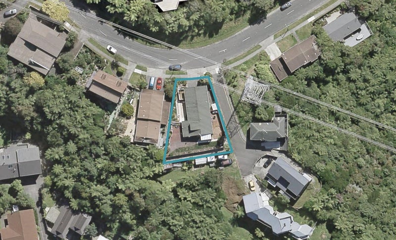 16 Matuhi Street, Tirohanga, Lower Hutt - Carousel 1