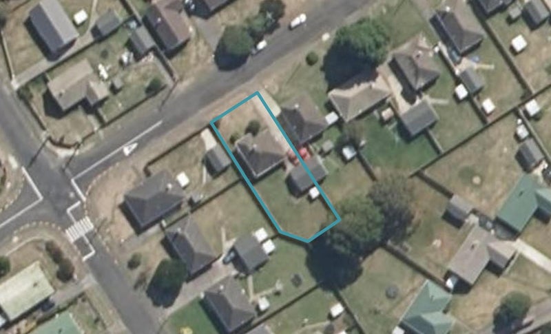 55 Kittyhawk Row, Bulls - Carousel 1