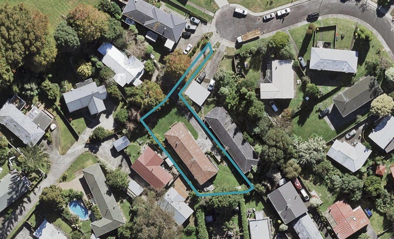 1/14 Battle Place, Glenfield, Auckland - Carousel 1