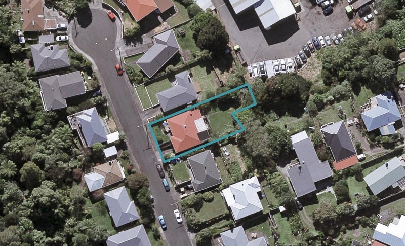 52 Essex Street, Vogeltown, New Plymouth - Carousel 1