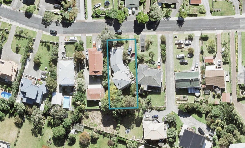 95 Pacific Parade, Army Bay, Whangaparaoa - Carousel 1