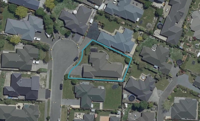 6 Gwen Place, Redwood, Christchurch - Carousel 1