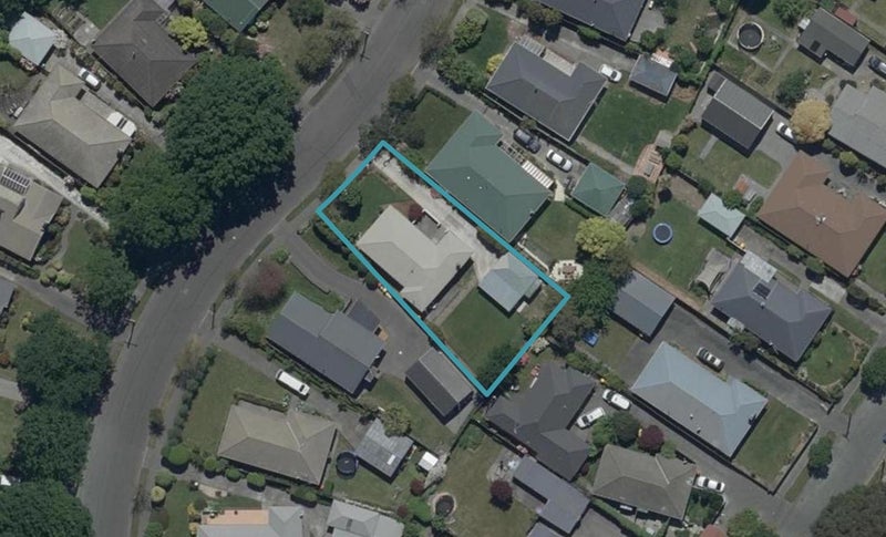 34 Sevenoaks Drive, Bryndwr, Christchurch - Carousel 1