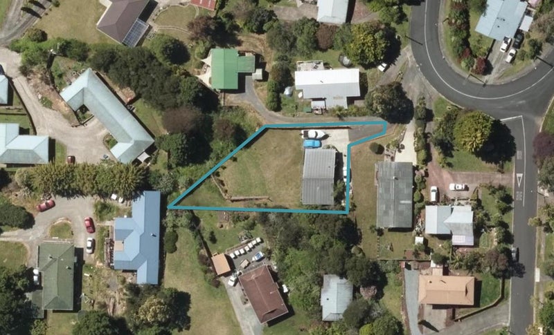 63 Hilltop Avenue, Morningside, Whangarei - Carousel 1
