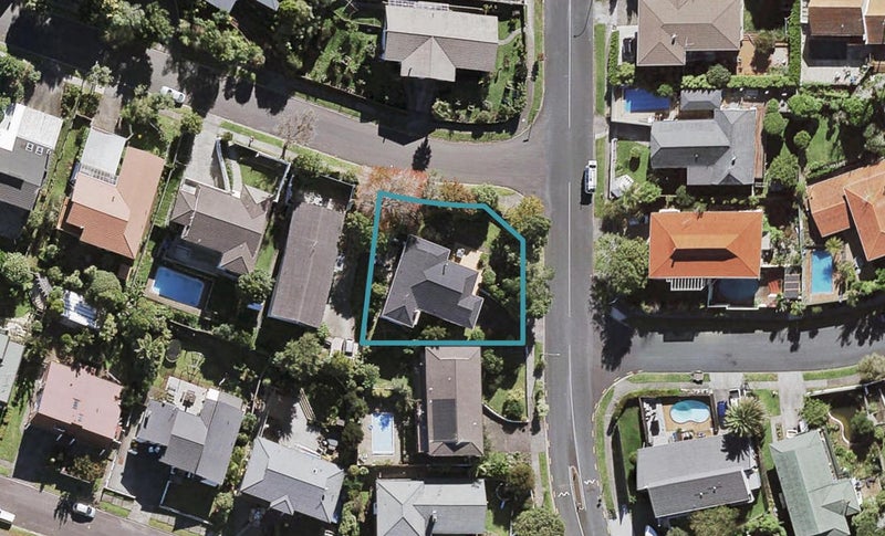 35 Porritt Avenue, Chatswood, Auckland - Carousel 1