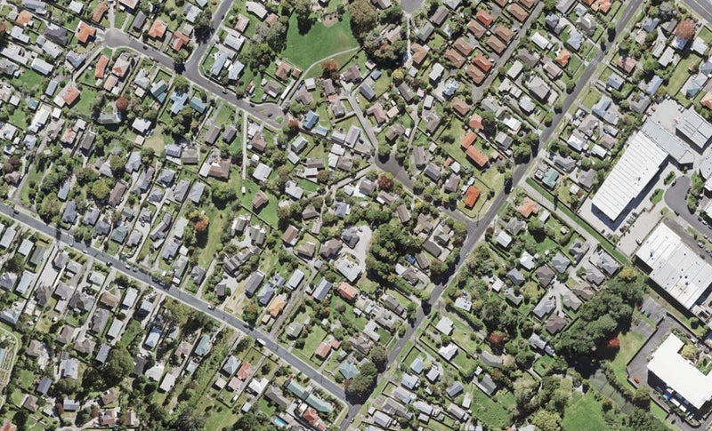 1/32 Brandon Road, Glen Eden, Auckland - Carousel 1